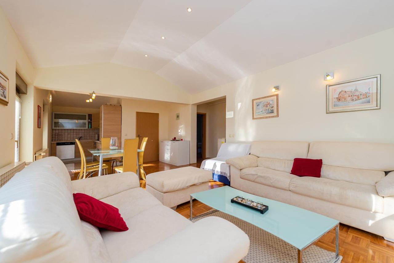 Vila Luna Apartments Zadar Zewnętrze zdjęcie